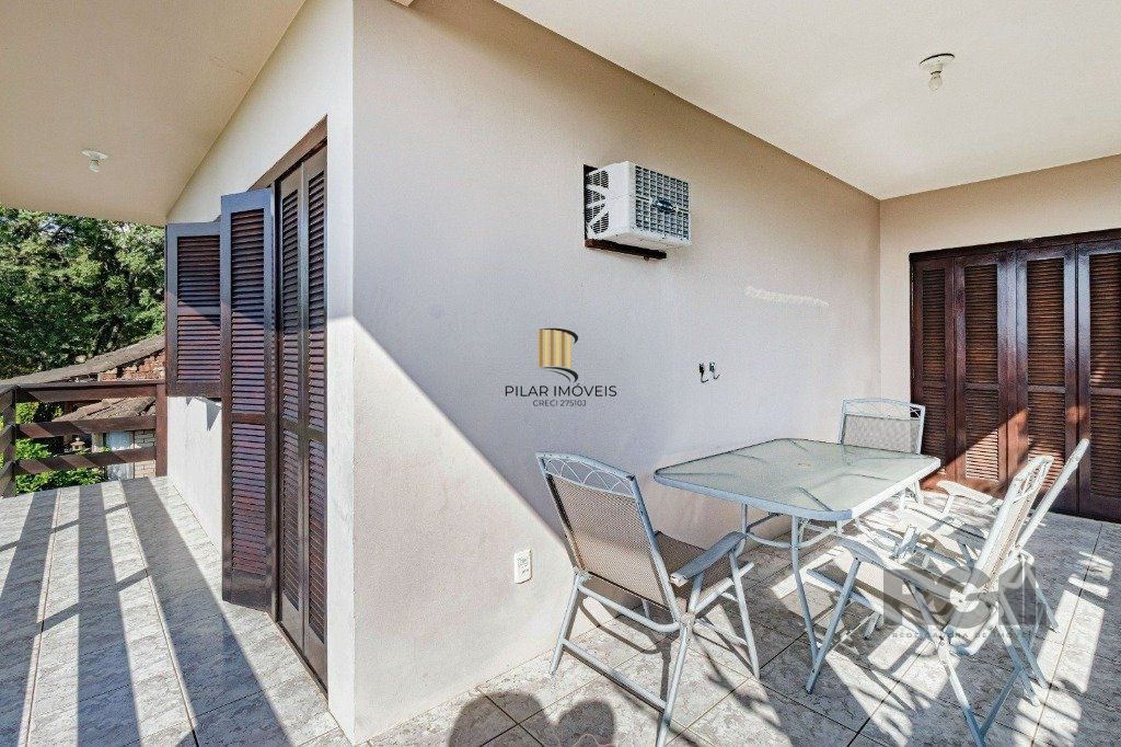 Casa com 267m², 3 dormitórios, 1 vaga no bairro Tristeza