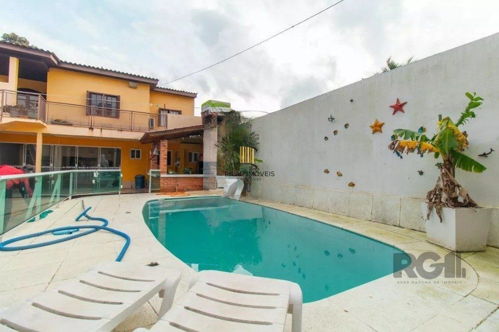 Casa 3 Dormitório(s) Bairro Glória