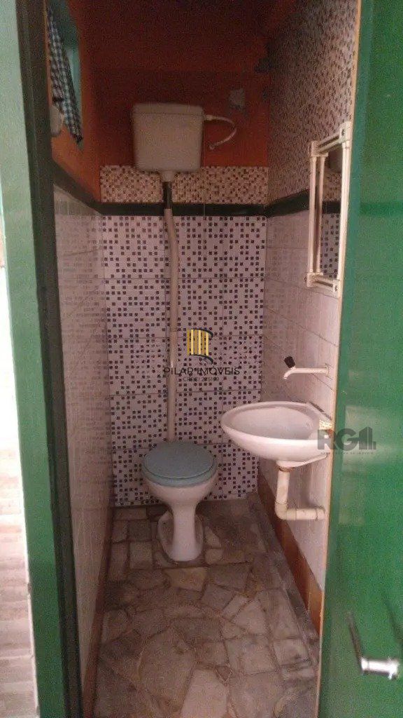 Casa com 3 dormitórios no bairro Sarandi