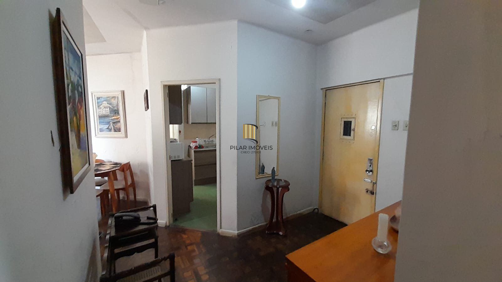 Apartamento de 2 dormitórios no Bairro Centro Histórico - Porto Alegre.