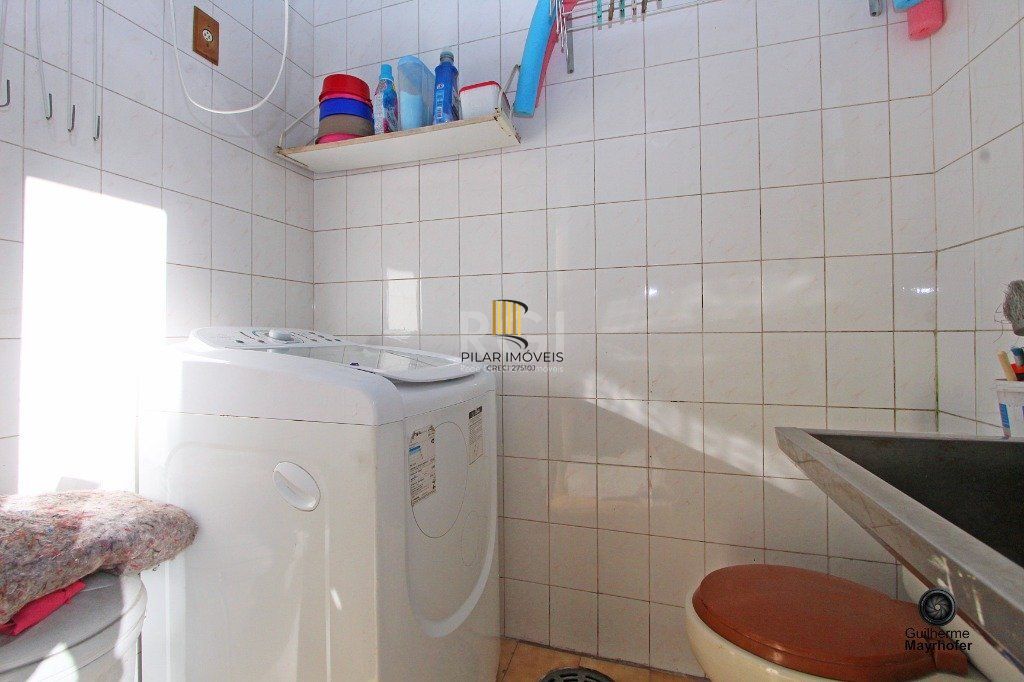 Casa para Venda - 180m², 3 dormitórios, sendo 1 suites, 3 vagas - Parque dos Maias