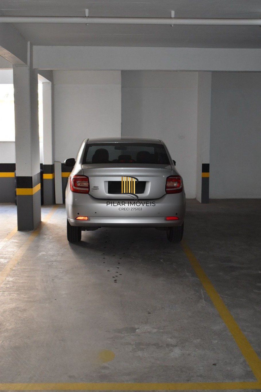 Apartamento com 3 quartos e 79m² à venda em Passo da Areia, Porto Alegre. Rua Bezerra De Menezes, Passo Da Areia, Porto Alegre