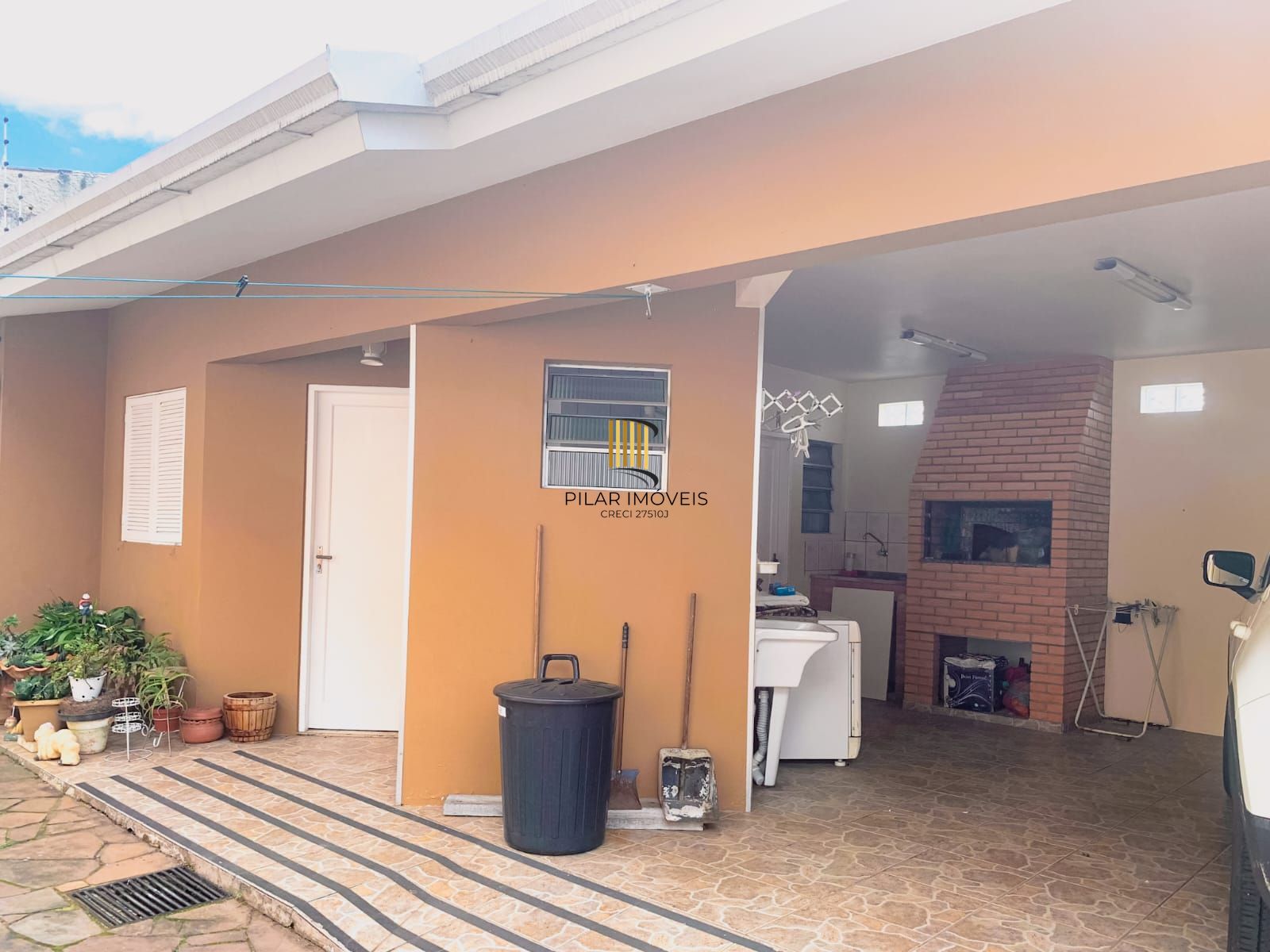 CASA RESIDENCIAL, REPAGINADA POR ARQUITETO COM MUITA ELEGÂNCIA E CONFORTO!