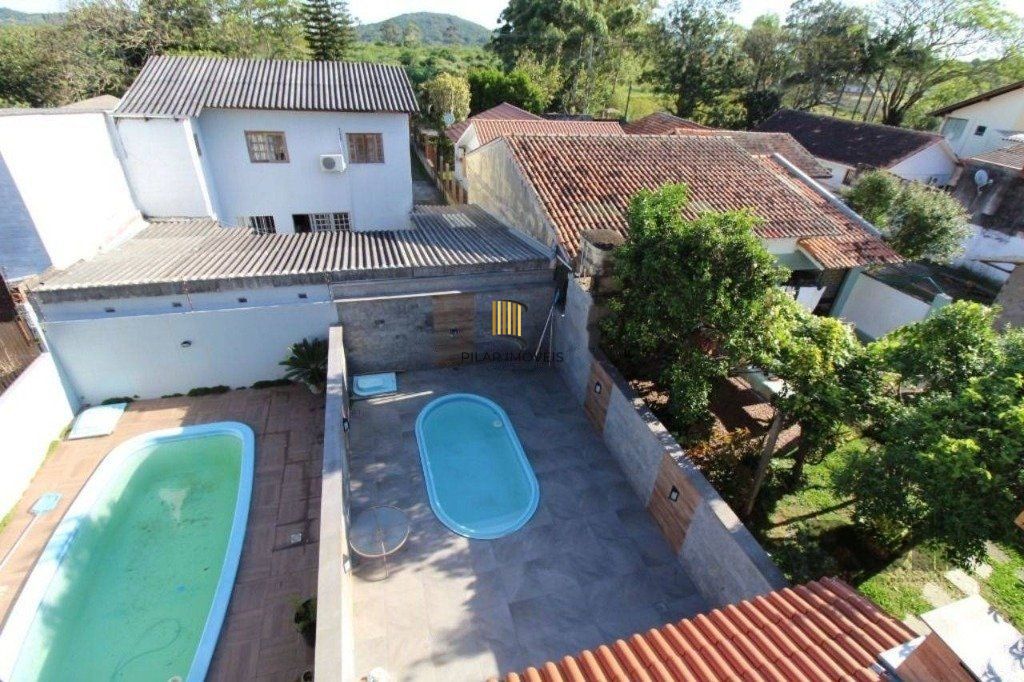 Casa 3 Dormitório(s) Bairro Serraria