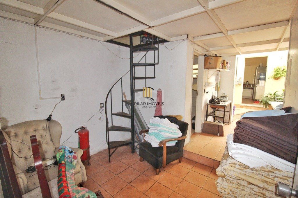 Loja para Venda - 60m², 0 dormitórios, 3 vagas - Petrópolis