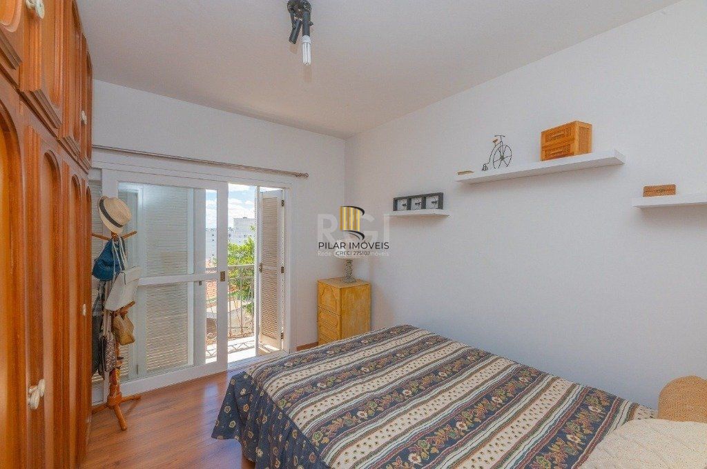 COBERTURA 2 DORMITÓRIOS, TERESÓPOLIS, 147 M²