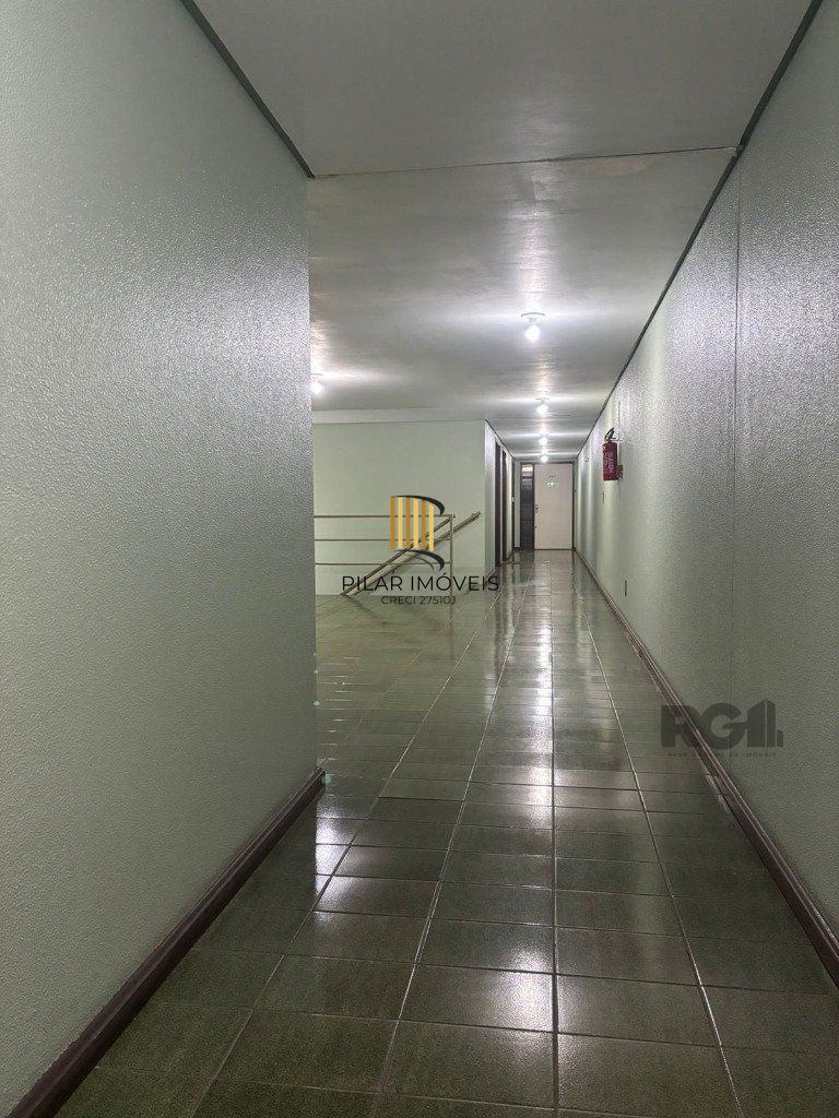 Sala comercial 64,23m², 1 banheiro no bairro Azenha