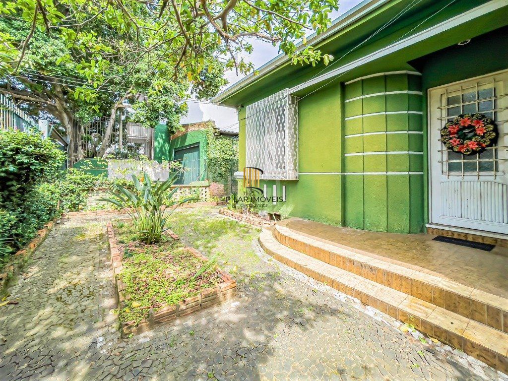 Casa para Venda - 212m², 3 dormitórios, 3 vagas - Azenha