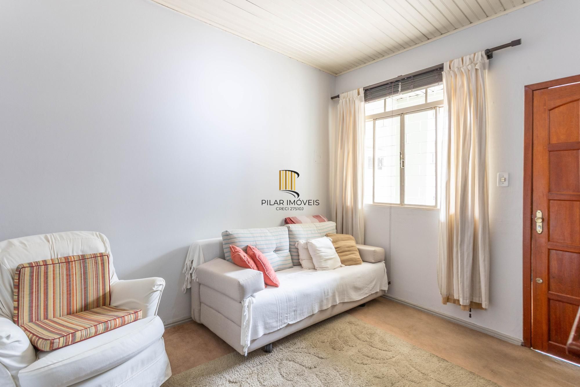 Casa 75m² com 3 dormitórios, 2 vagas no bairro Sarandi
