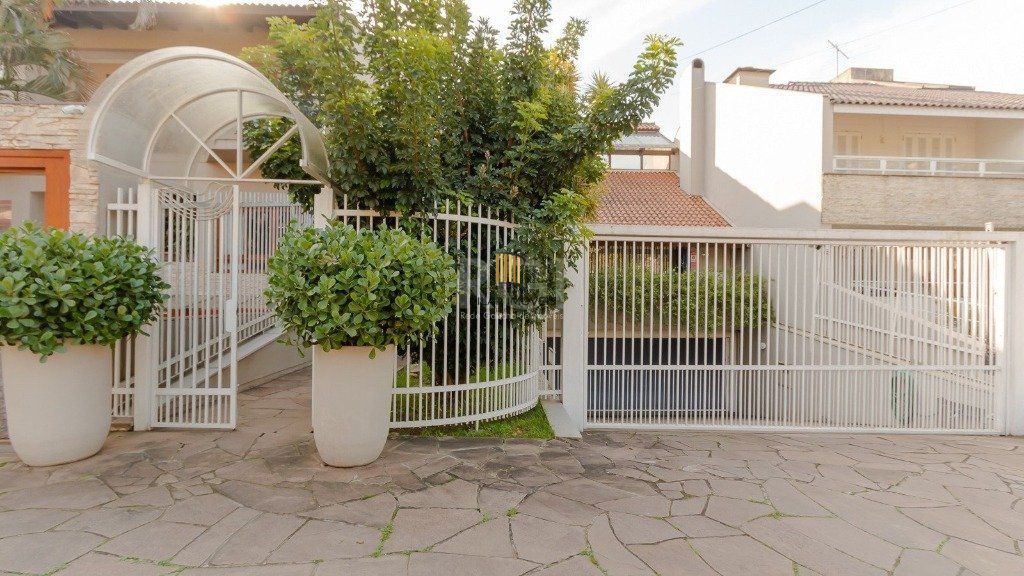 Casa De 602m²,  Bairro Bela Vista