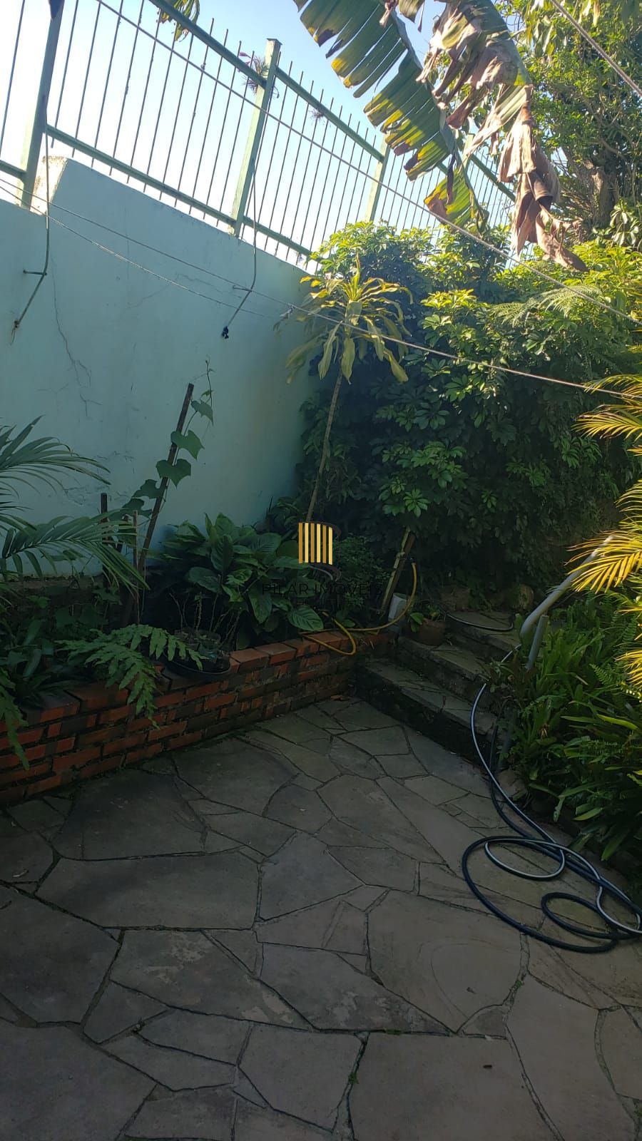 Casa 5 dormitórios no bairro Teresópolis