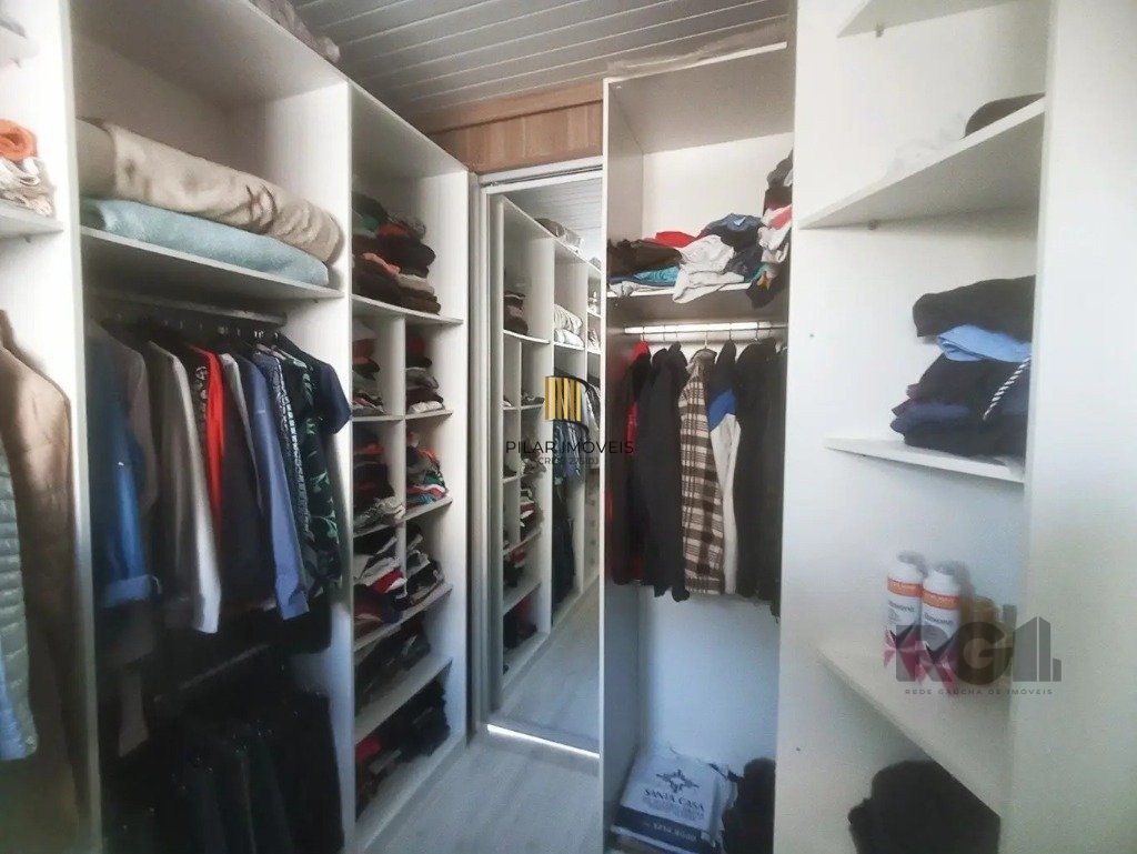 Casa com 3 dormitórios no bairro  Costa e Silva