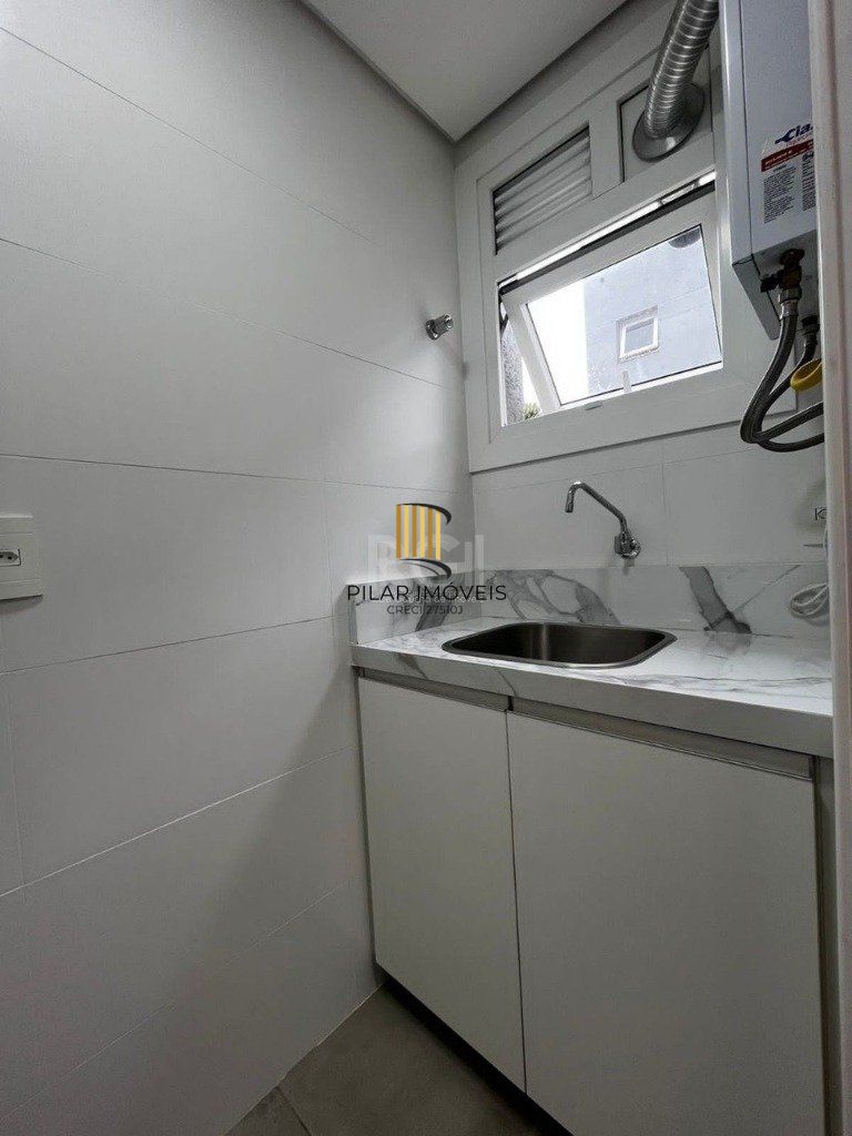 EXCELENTE APARTAMENTO COM 2 DORMITÓRIOS, 2 SUÍTES, 1 BANHEIRO E 2 VAGAS DE GARAGEM.