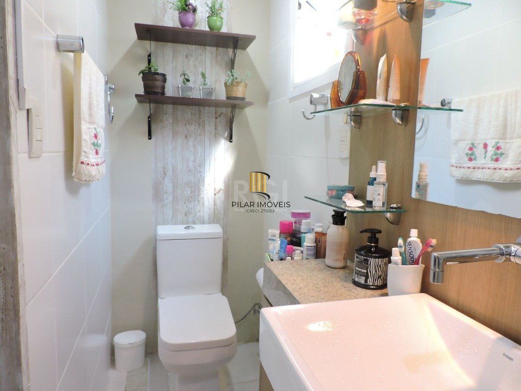 Apartamento para Venda - 111m², 3 dormitórios, sendo 1 suites, 1 vaga - Petrópolis