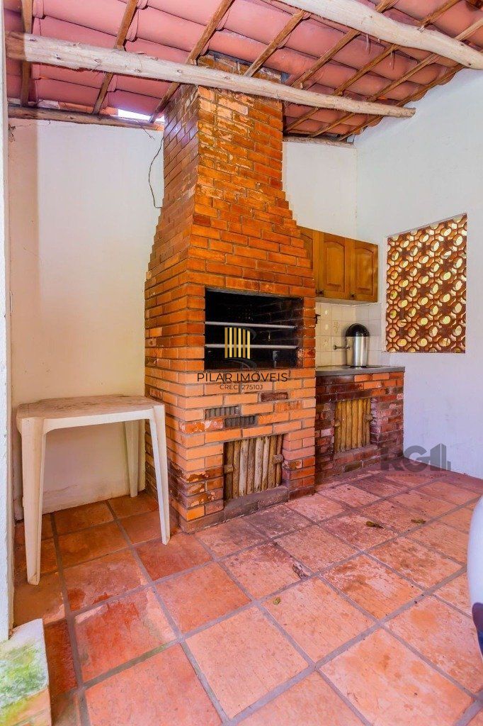 Casa 172m² - 3 dormitórios, 3 vagas no bairro Teresópolis