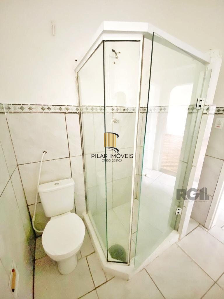 Casa 6 dormitórios no bairro Teresópolis