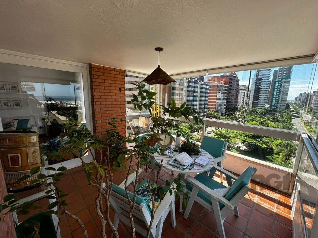Apartamento 3 dormitórios no bairro Centro