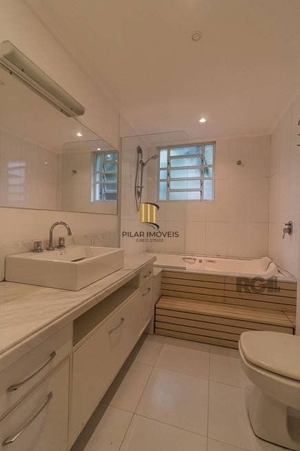 Apartamento 126m² - Semi mobiliado, 3 dormitórios, 1 vaga no bairro Moinhos de Vento