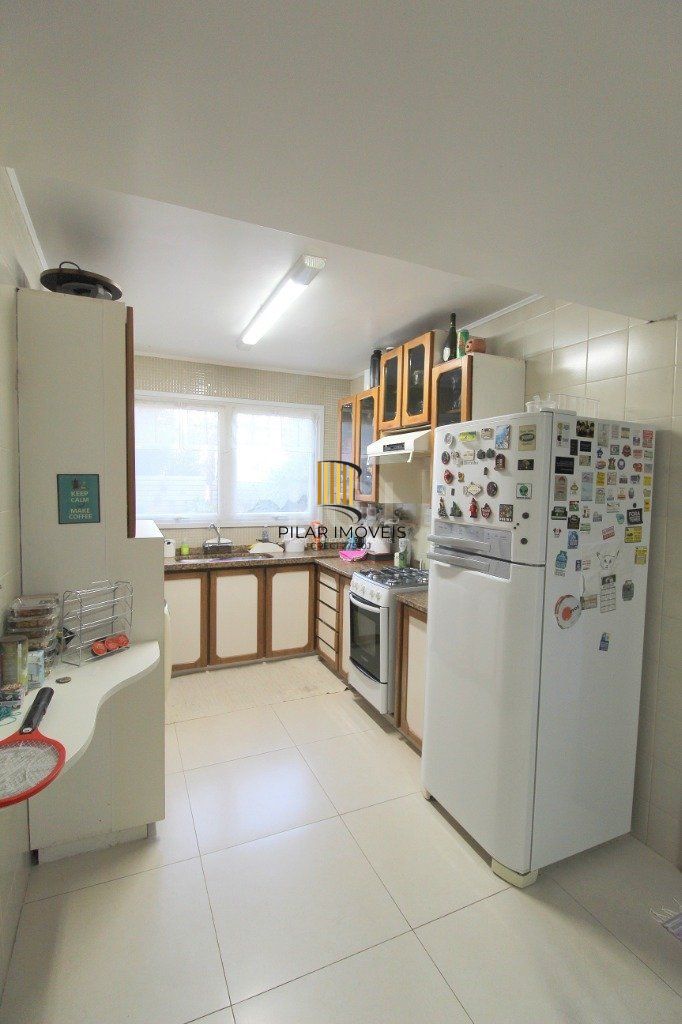 Casa para Venda - 100m², 3 dormitórios, 3 vagas - Nonoai