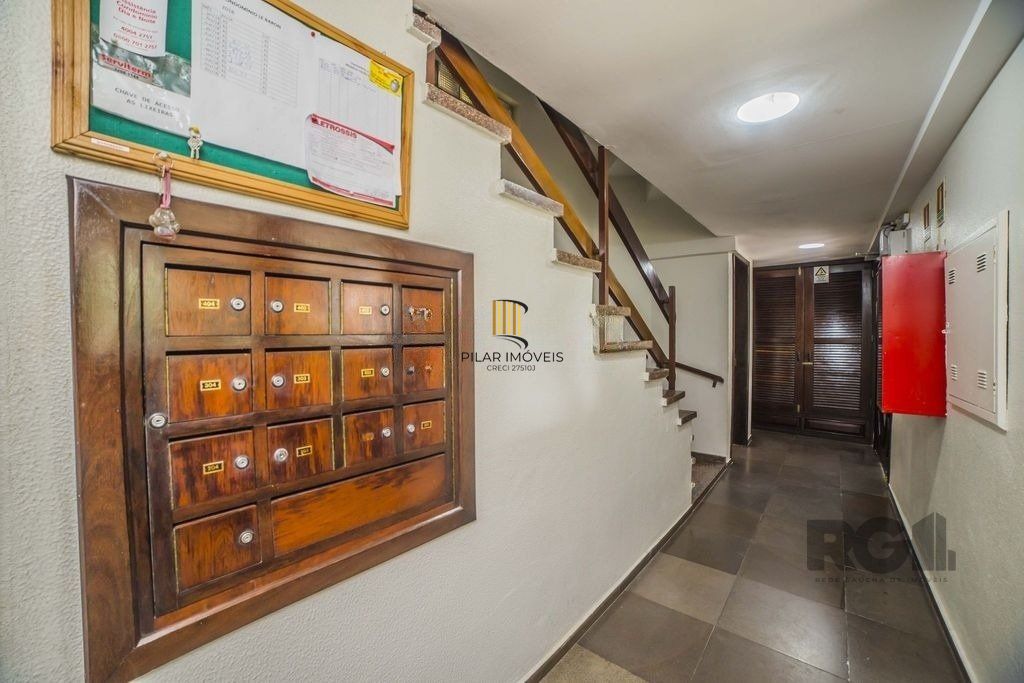 Apartamento 82m² - 2 dormitórios, 1 vaga no bairro Menino Deus
