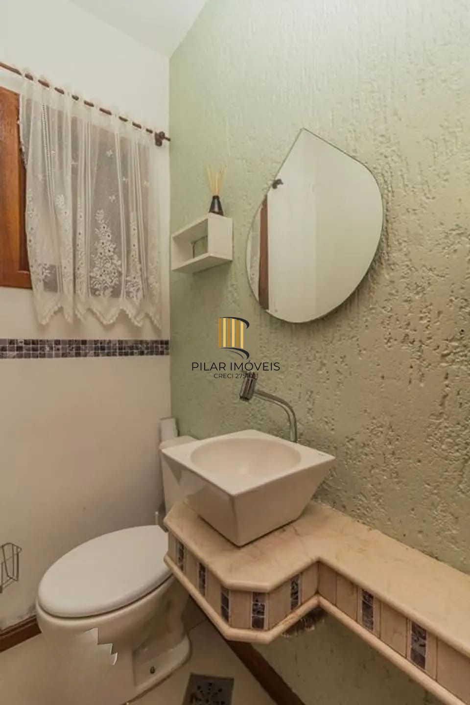 Casa em Condomínio de 3 dormitórios, no Bairro Ipanema