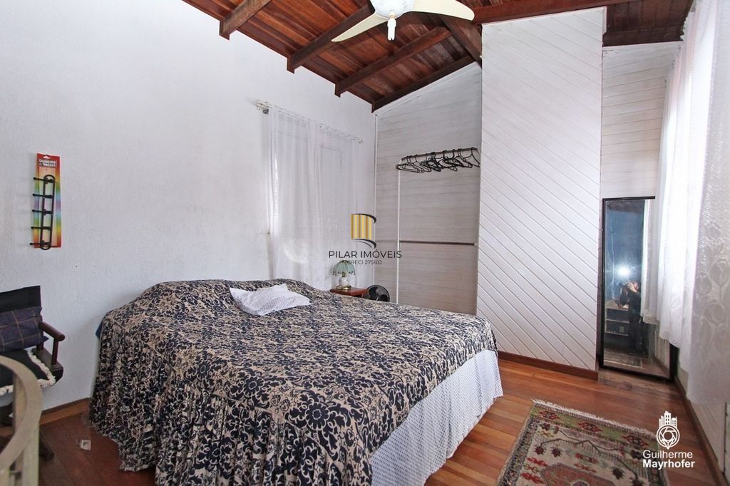 Casa para Venda -  3 dormitórios, sendo 1 suites, 2 vagas - São Caetano