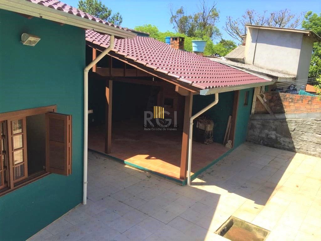 Casa para Venda - 200m², 3 dormitórios, sendo 1 suites, 2 vagas - Hípica