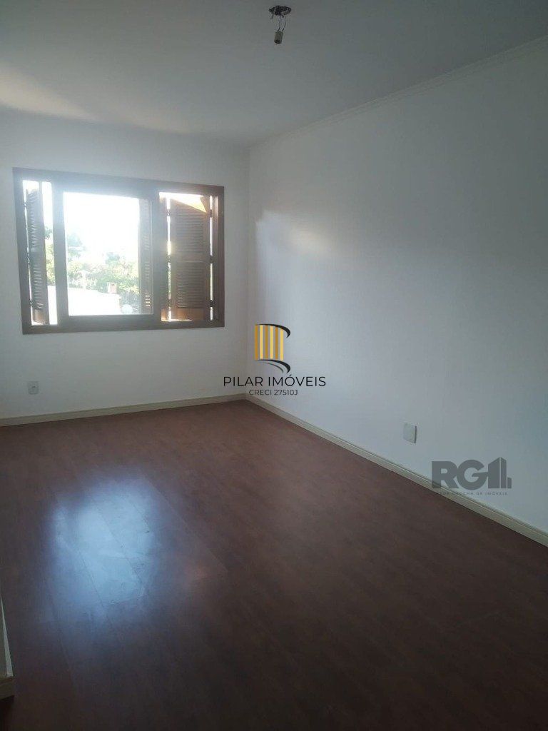 Excelente DUPLEX de 90m² com 2 dormitórios e 2 vagas.