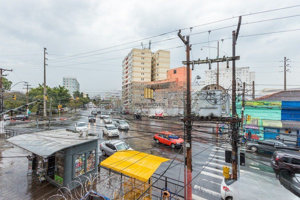 Apartamento com 2 quartos e 65m² à venda em Azenha, Porto Alegre.