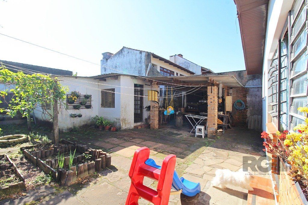 Casa 3 Dormitório(s) Bairro Ipanema