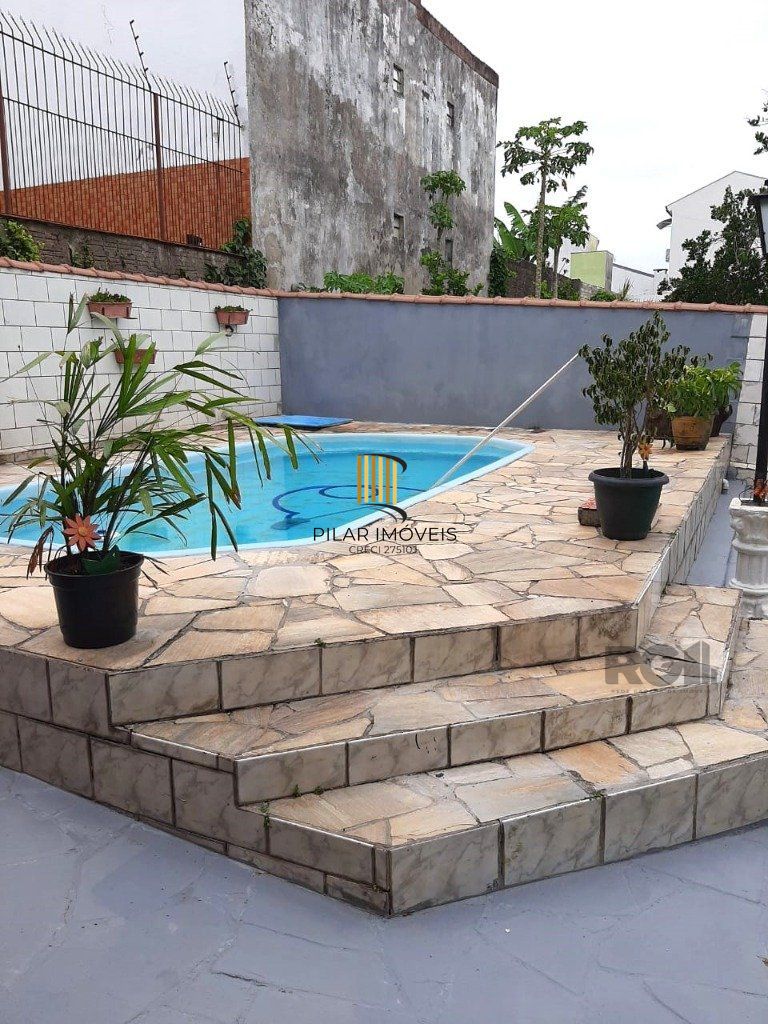 Casa 210m² - 3 dormitórios, 2 vagas