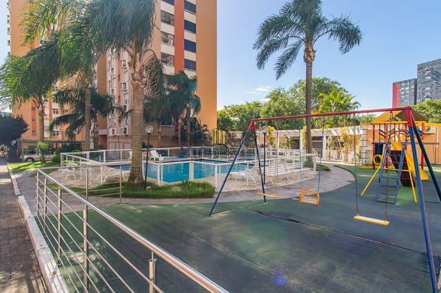 Apartamento de 2 dormitórios à venda no Bairro Partenon, Porto Alegre.