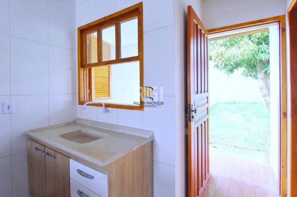 CASA BEM LOCALIZADA NA CAVALHADA EM FRENTE AO CECOPAM