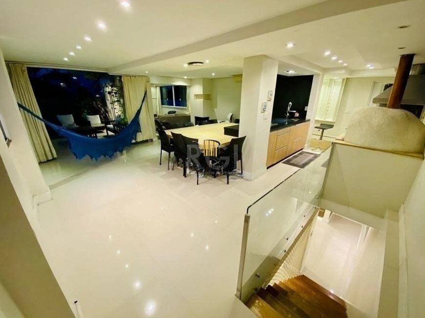 Cobertura de 171m², Bairro São João