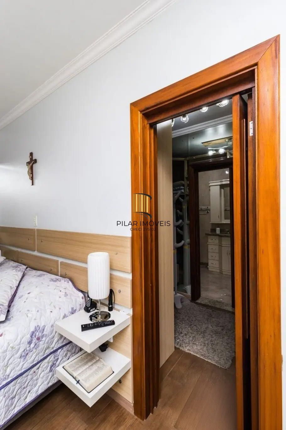 Casa com 3 dormitórios  de 278m² à venda no Bairro Jardim Itú Sabará
