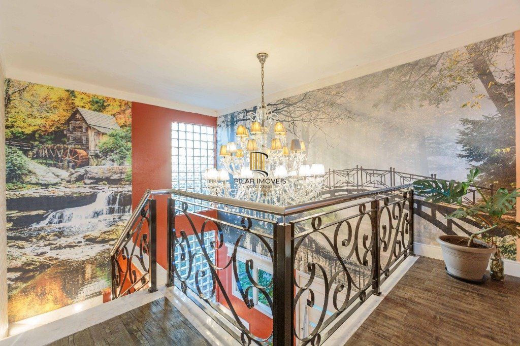 Casa de 498m², bairro Teresópolis