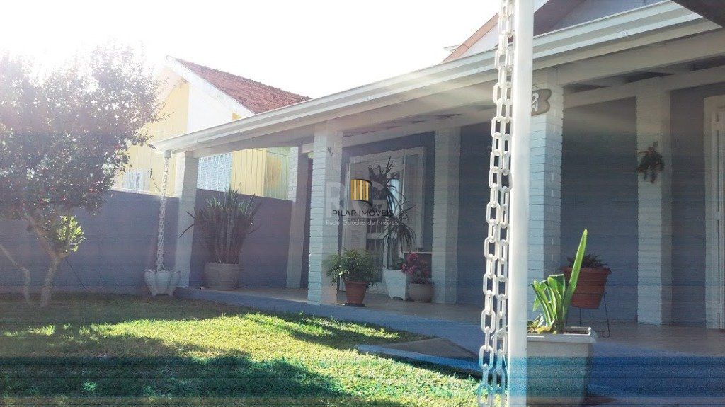 Casa para Venda - 289m², 4 dormitórios, sendo 1 suites, 4 vagas - Cavalhada