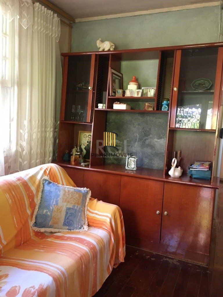 Casa para Venda - 74m², 3 dormitórios, 2 vagas - Nonoai