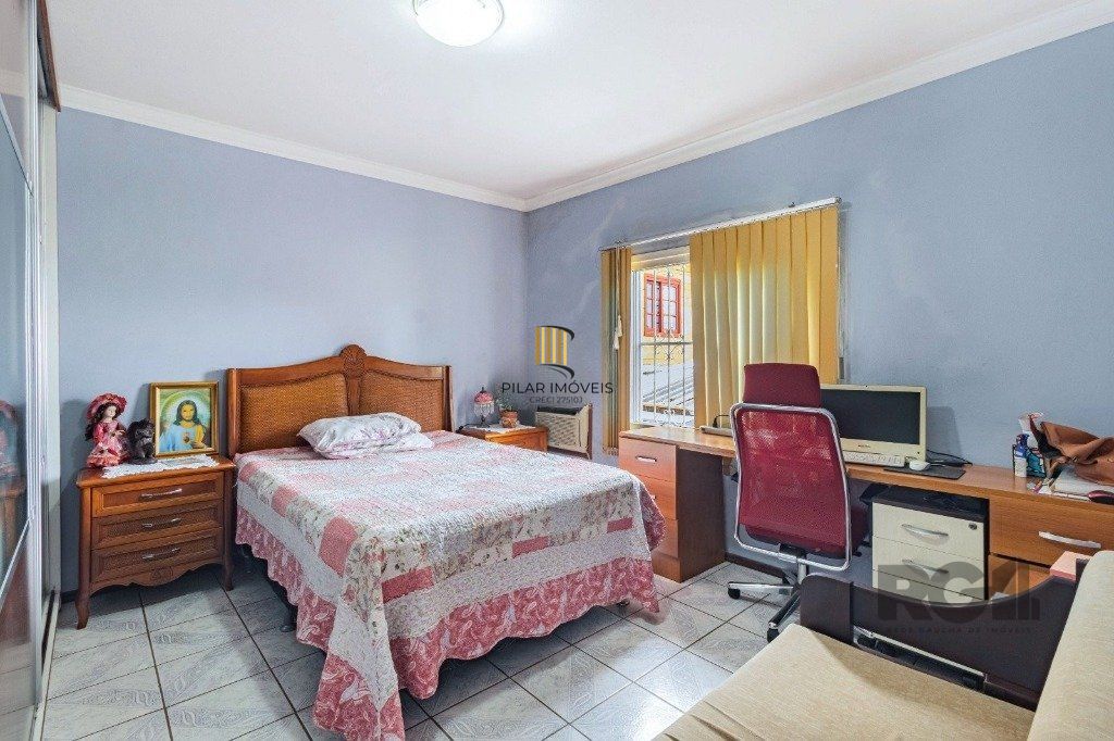 Casa de 3 dormitórios, no bairro Espírito Santo