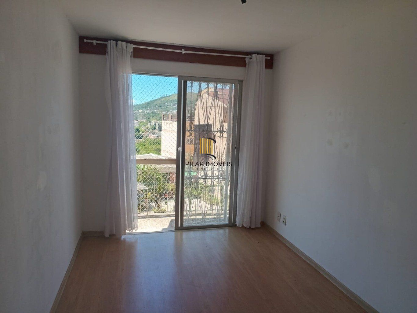 Apartamento 2 dormitórios com 2 vagas Bairro Medianeira Porto Alegre