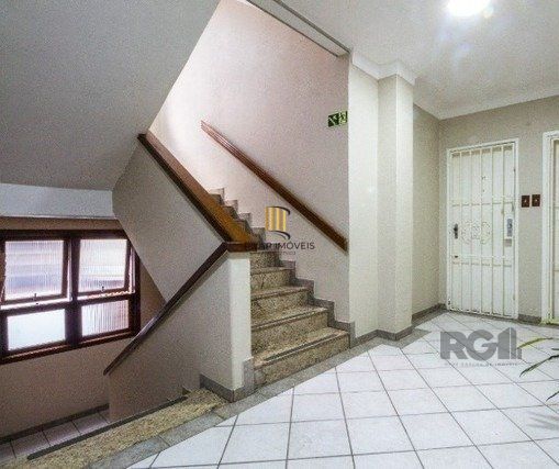 apartamento amplo e bem localizado de 2 dormitórios+dependência