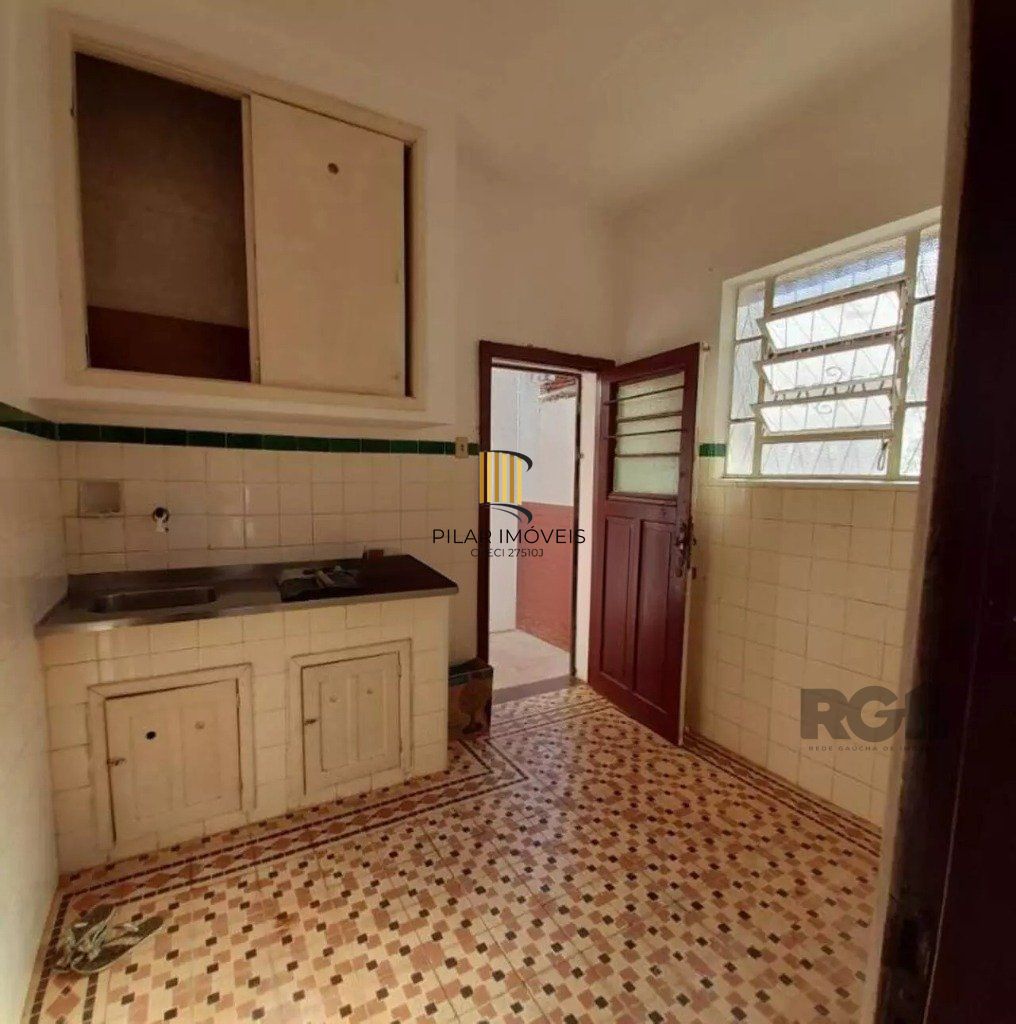 Casa 3 Dormitório(s) Bairro Teresópolis