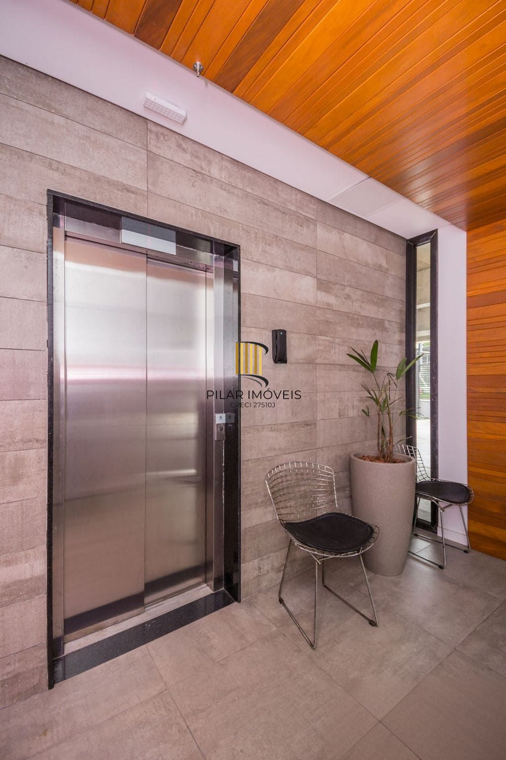Apartamento de 2 dormitórios no Bairro Teresópolis - Porto Alegre