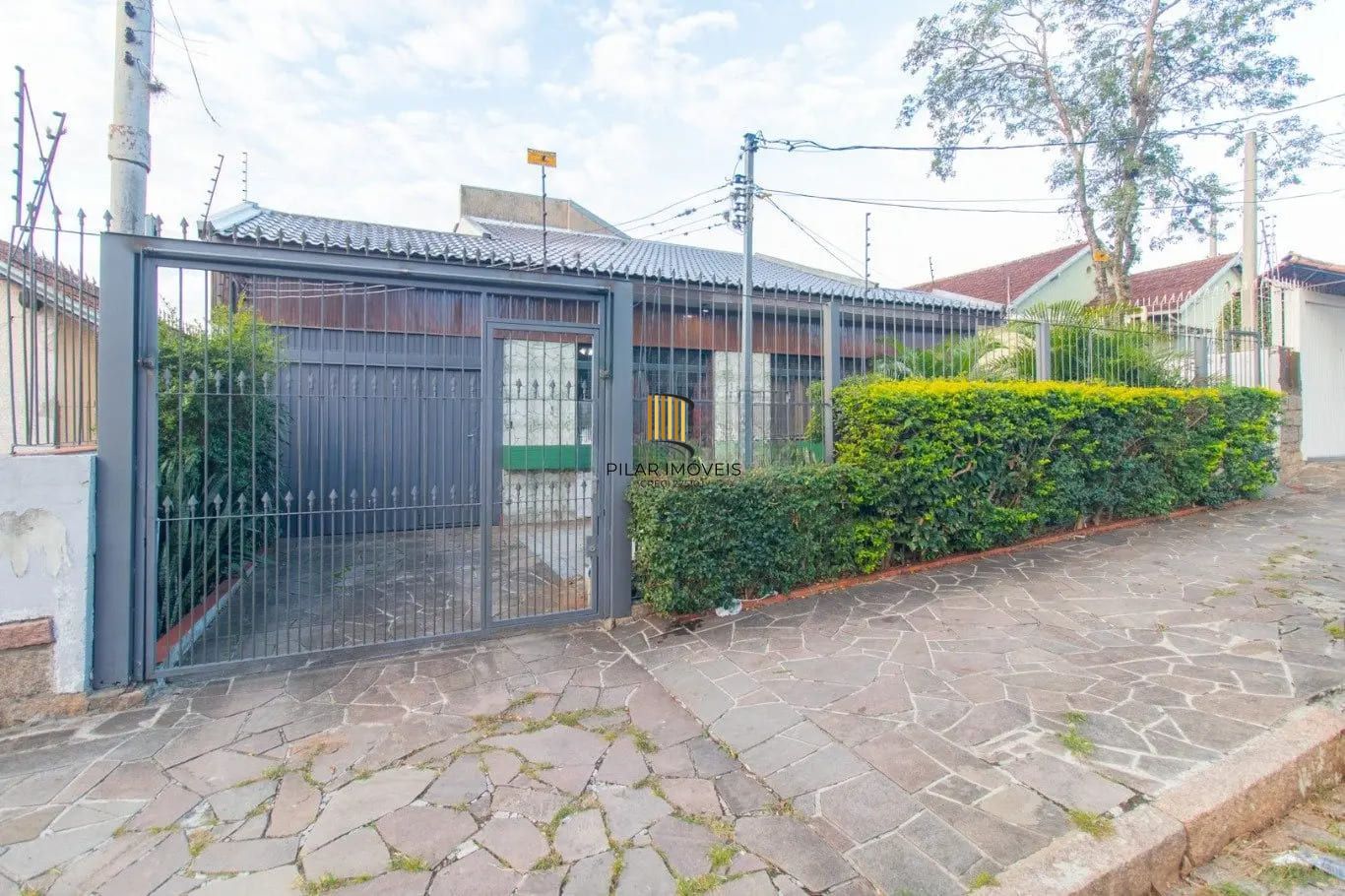 Casa com 4 dormitórios e 175m² à venda no Bairro Santa Tereza