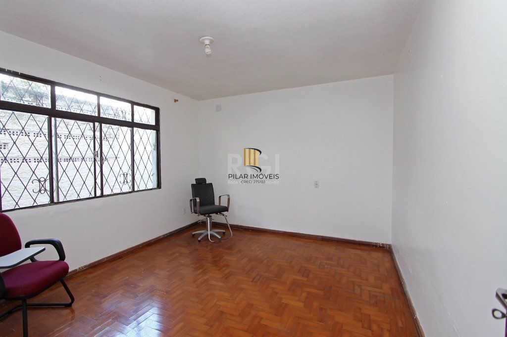 Casa para Locação/Aluguel - 240m², 4 dormitórios, 6 vagas - Nonoai
