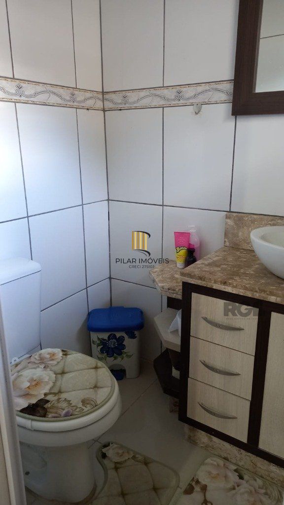 Casa com 4 dormitórios no bairro Vila Nova