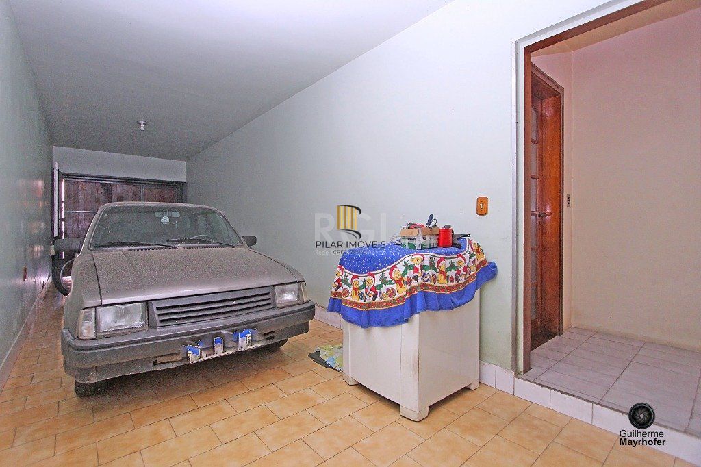 Casa para Venda - 180m², 3 dormitórios, sendo 1 suites, 3 vagas - Parque dos Maias