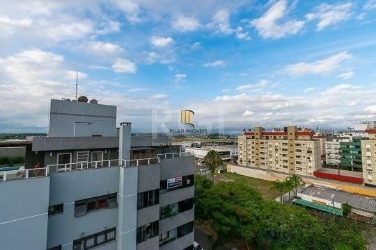 EXCELENTE COBERTURA COM 2 DORMITÓRIOS, PISCINA E 1 VAGA DE GARAGEM.