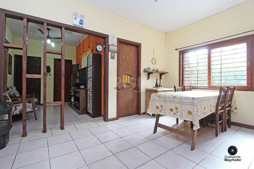 Casa para Venda - 150m², 2 dormitórios, 2 vagas - Nonoai