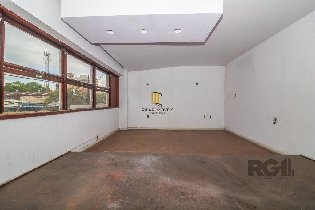 Casa 5 dormitórios no bairro Farroupilha